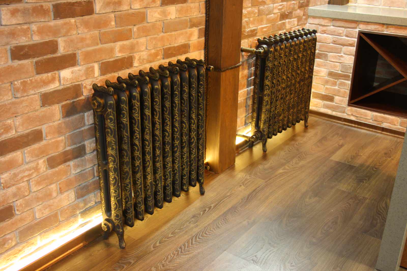 Бар с кинотеатром в частном доме