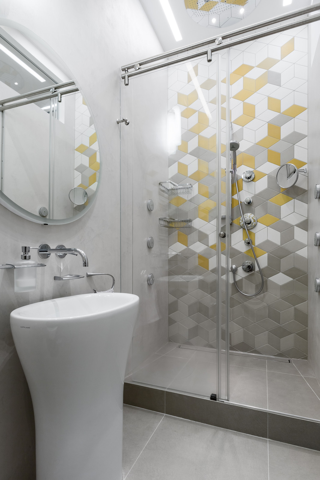 Houzz тур: Минимализм в центре Санкт-Петербурга