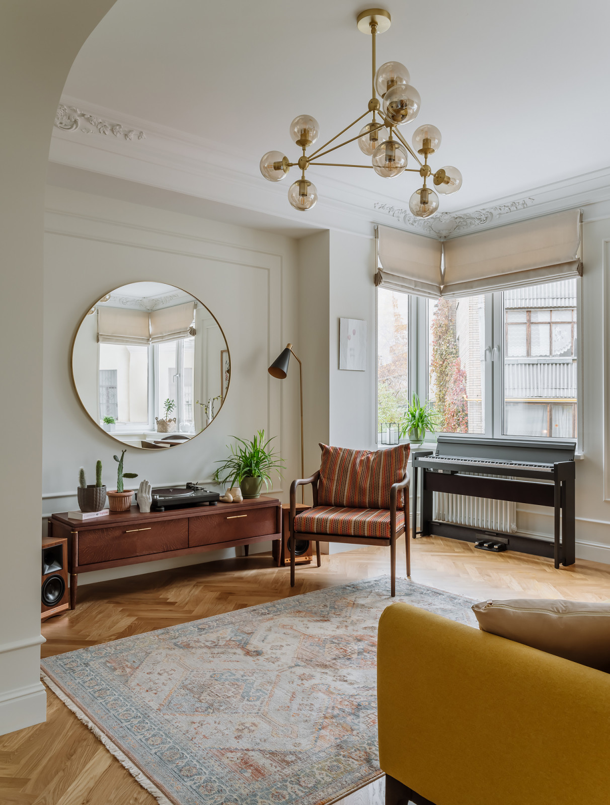 До и после: Микс неоклассики и 1960-х в квартире в центре Москвы