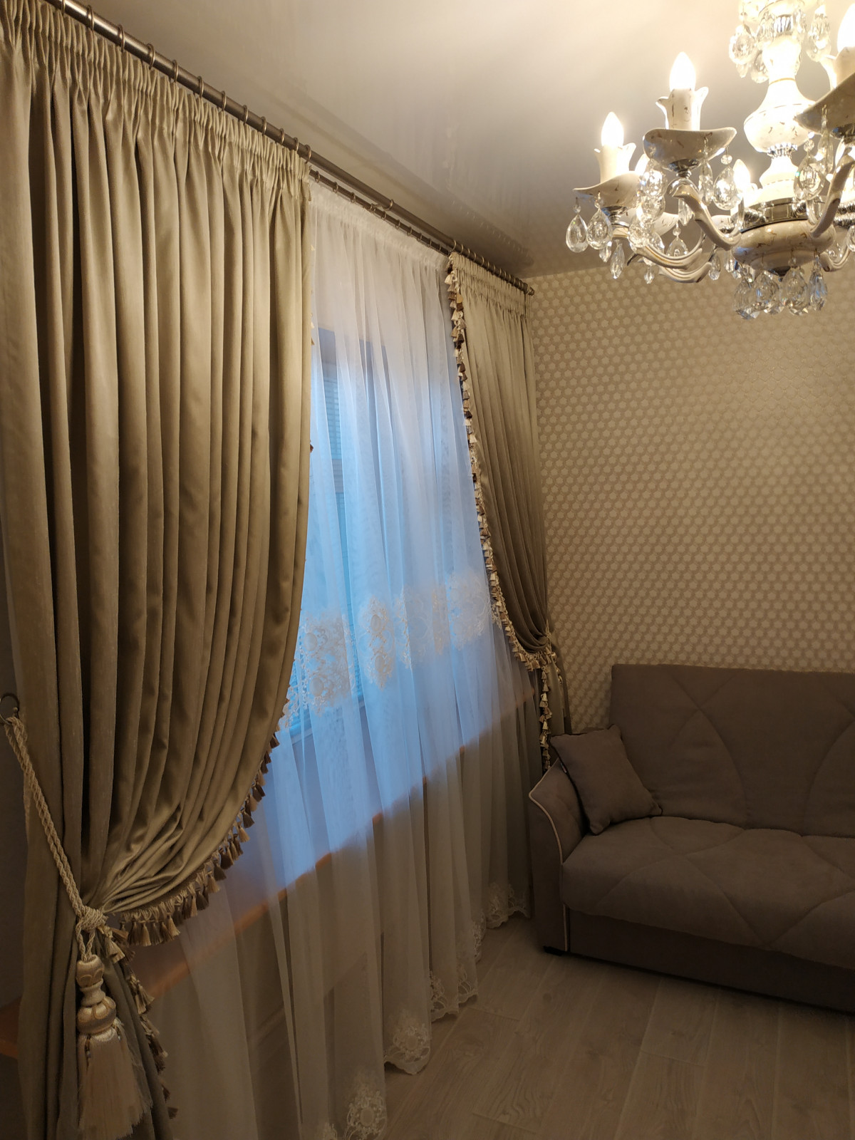 Обложка проекта: Шторы в классическом стиле