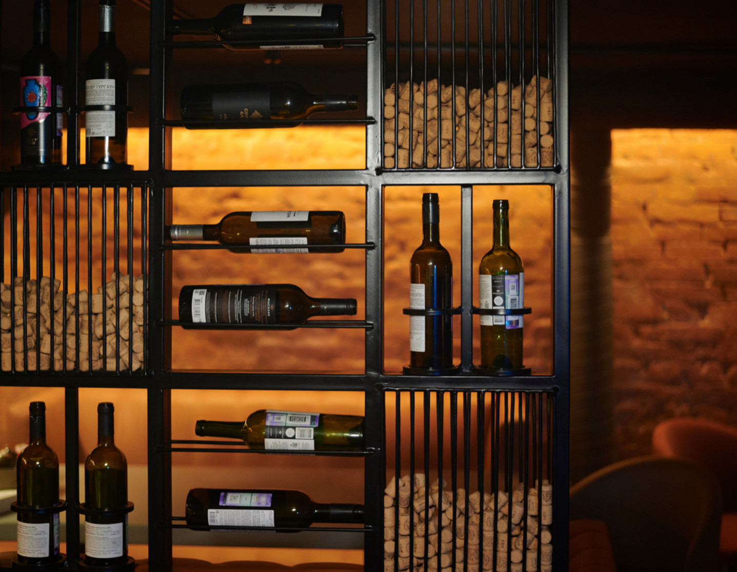 Бар Виновник