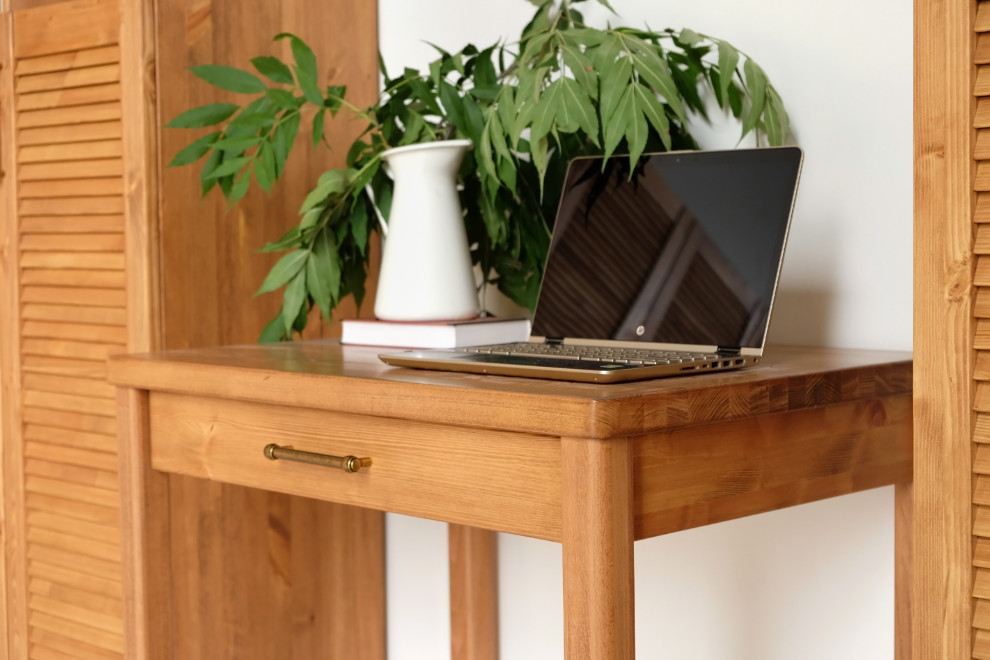 Набор мебели с жалюзийными фасадами