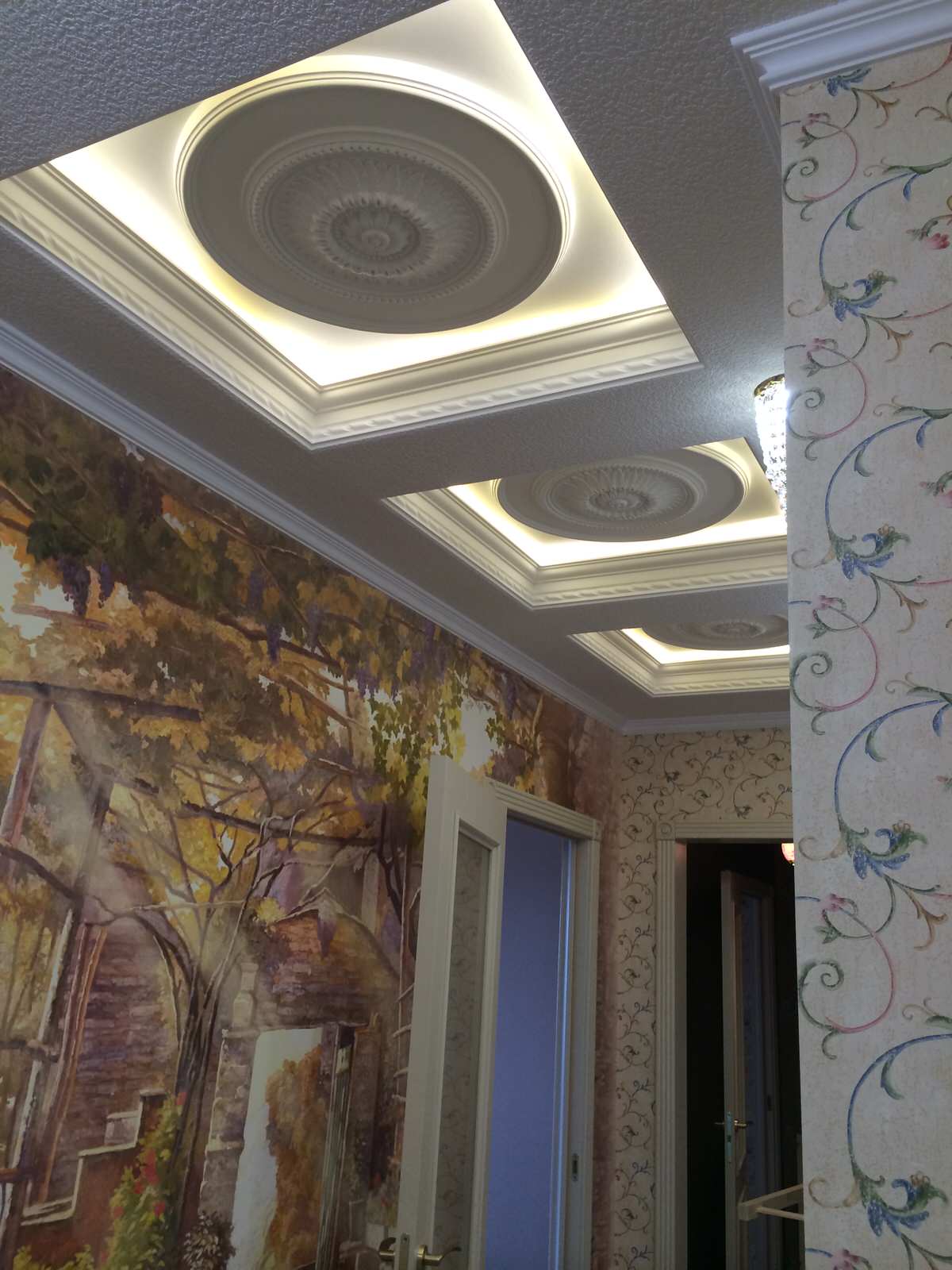 Обложка проекта: Роль освещения в интерьере