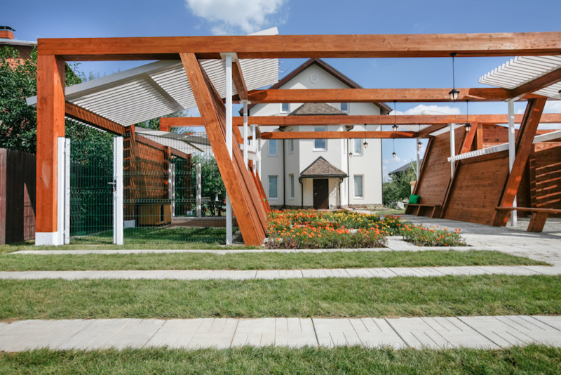 Дачный ответ, НТВ. Обстановка на парковке