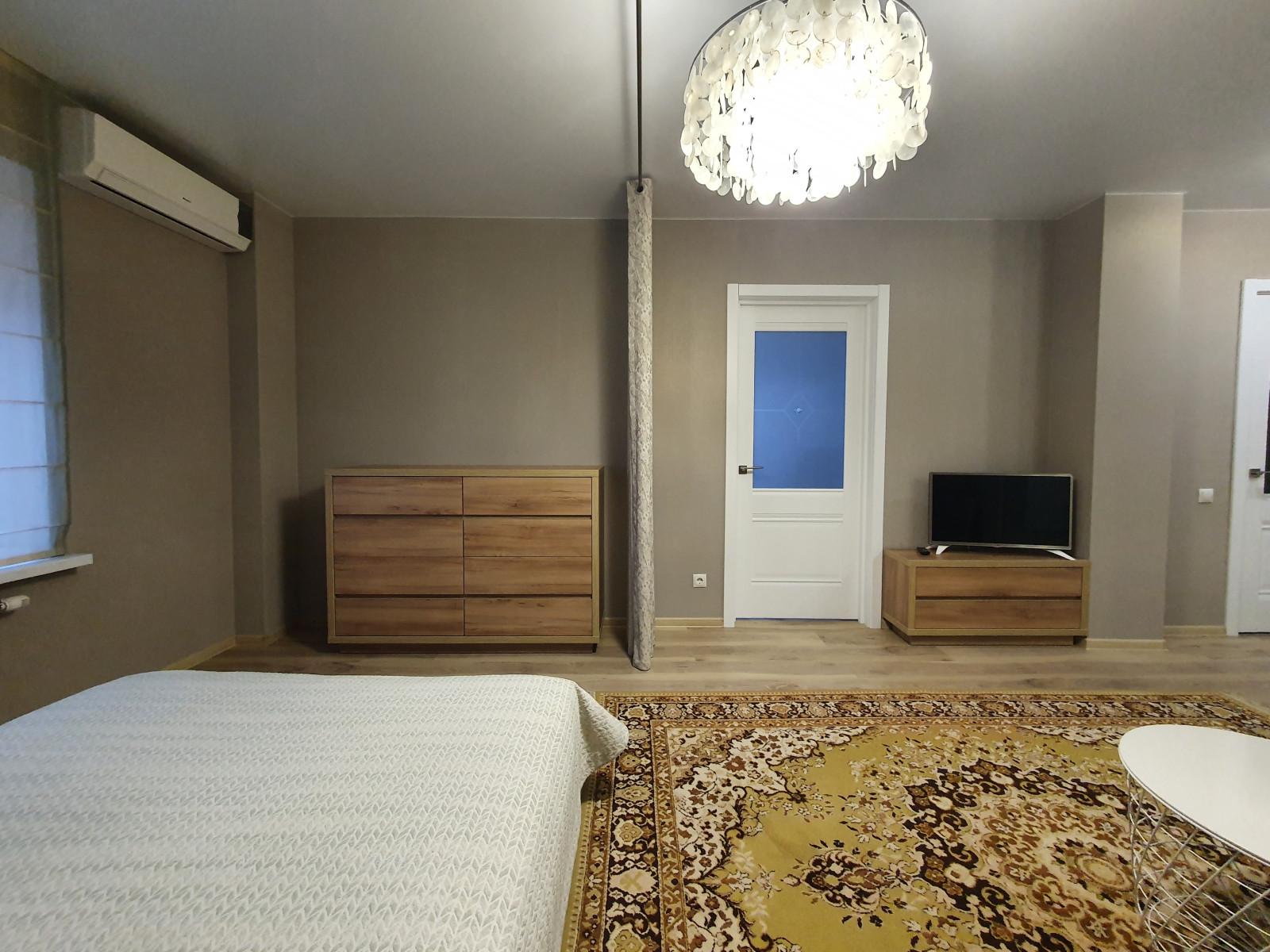 Переделка существующей гостиной-спальни-прихожей 23,26 м/кв