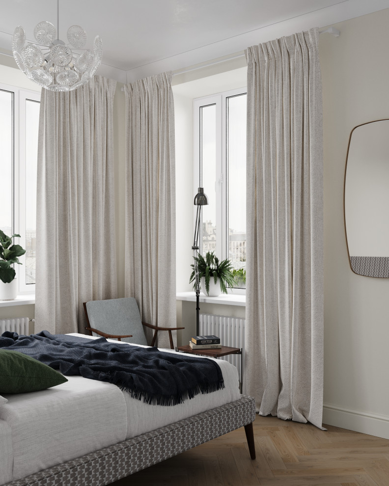 Спальня с двумя окнами