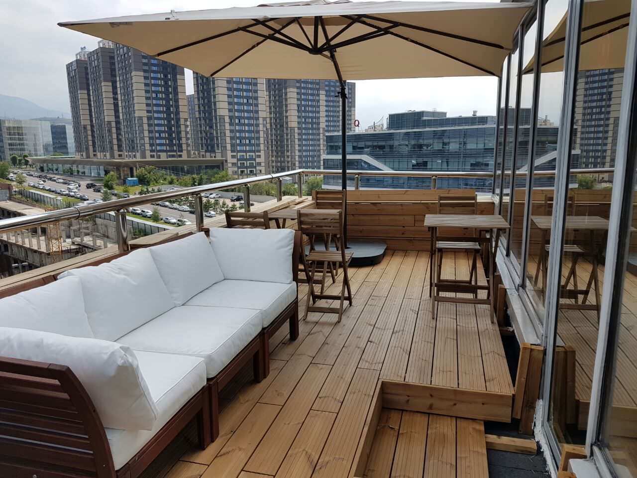 Терраса Basire Design Group (г. Алматы)