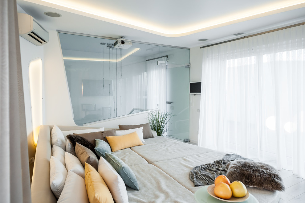 Светлый hi-tech