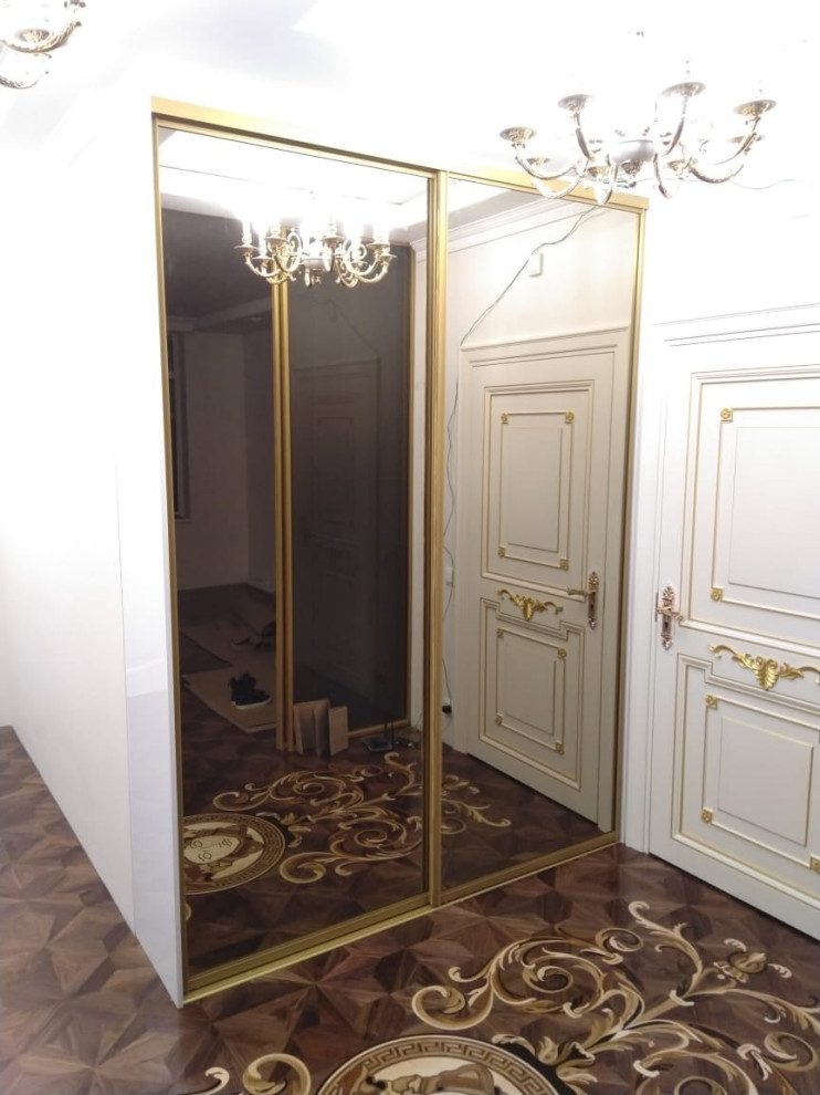 Встроенный шкаф-купе для прихожей