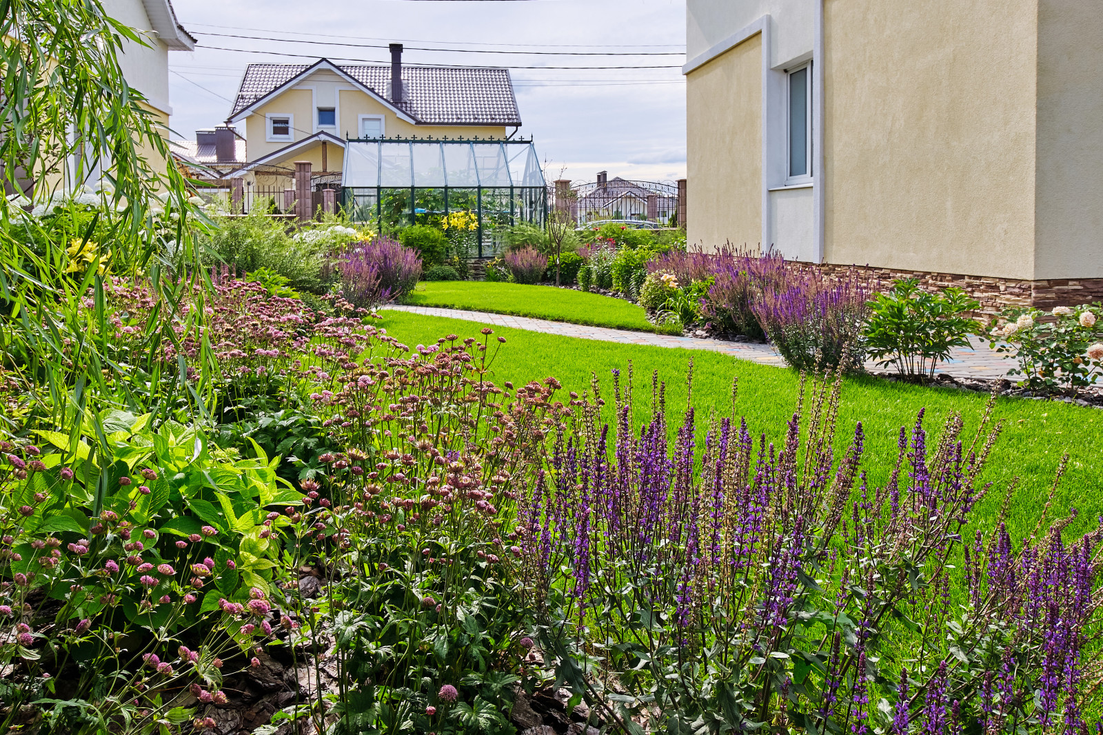 Обложка проекта: Уютный сад