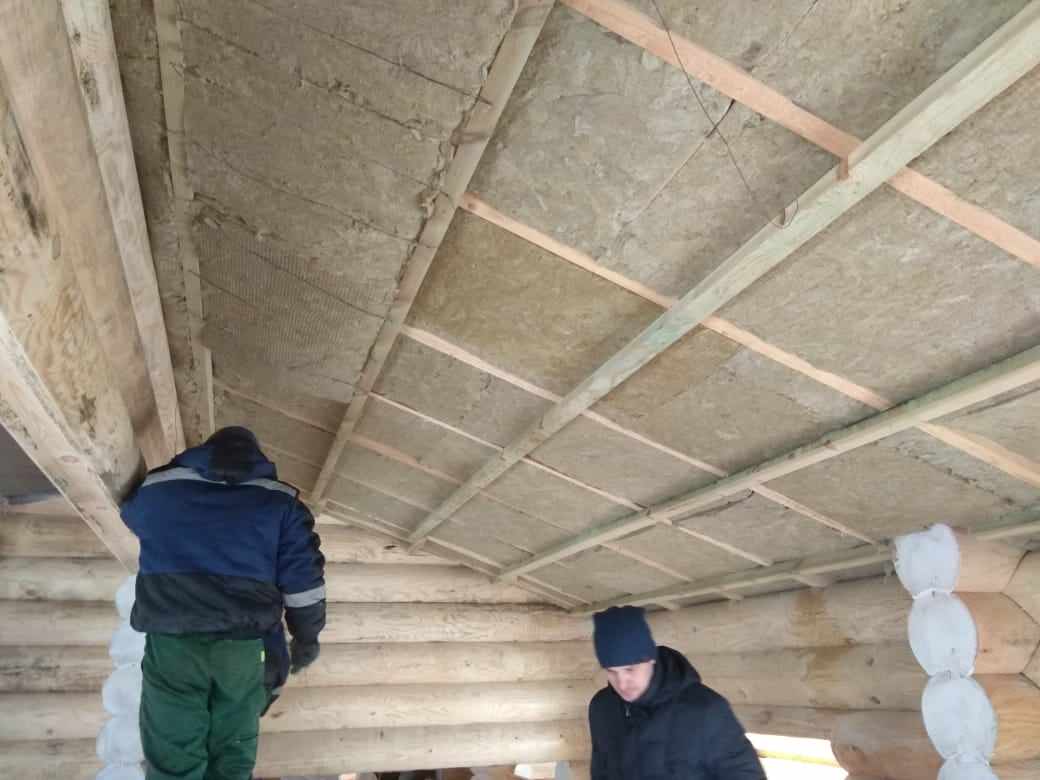 Цементно-песчаная черепица Braas.