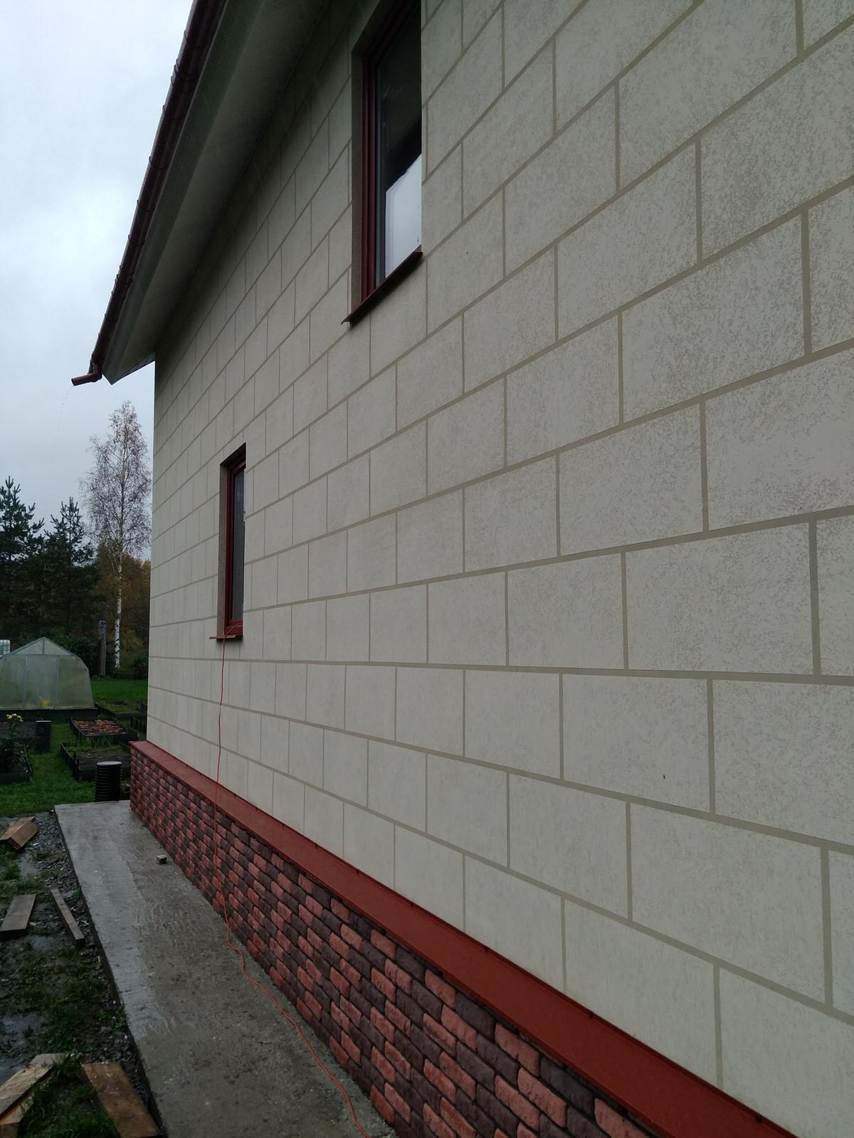 Изготовление фасада из декоративной штукатурки в Кириши