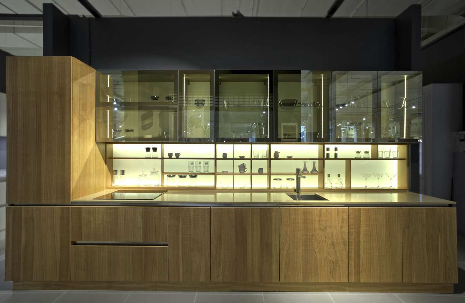 Ascania Cherry brush