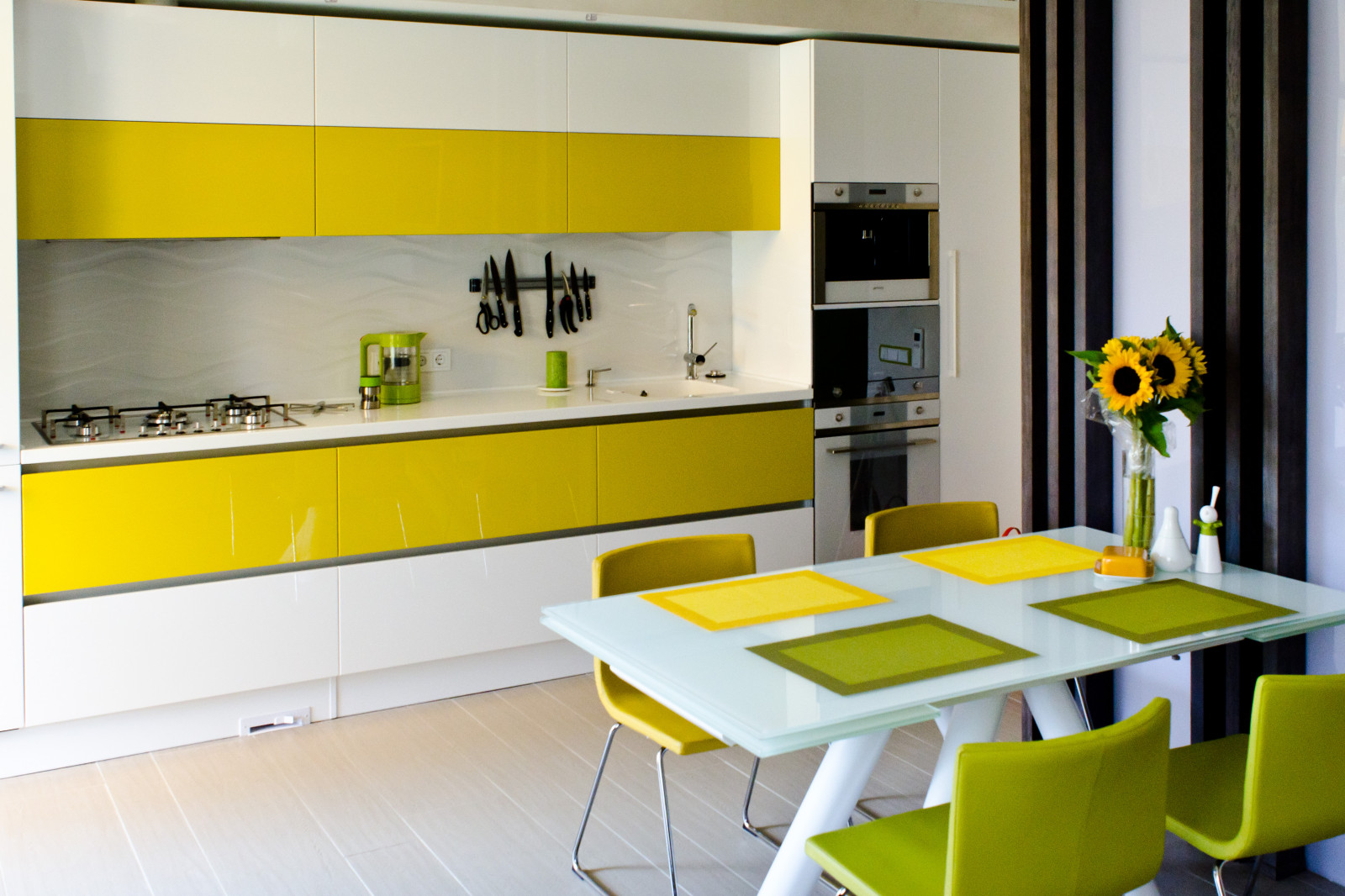 Сплошной позитив. В соавторстве с Анастасией Гавриловой.