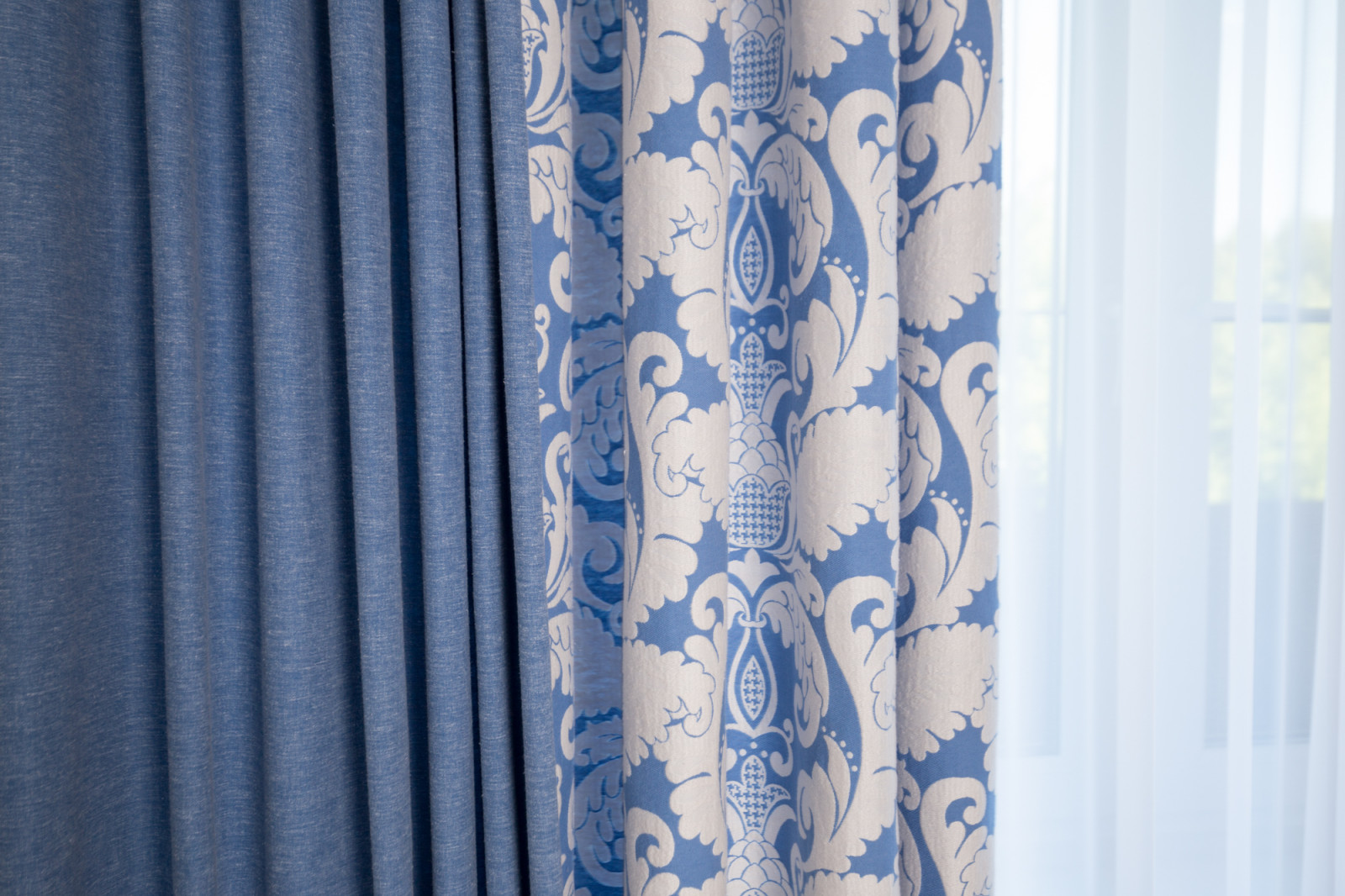 Деревянный дом: особенности текстильного оформления