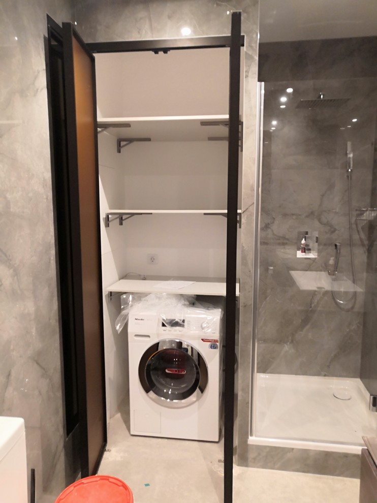 Шкаф в ванную с распашными фасадами raumplus