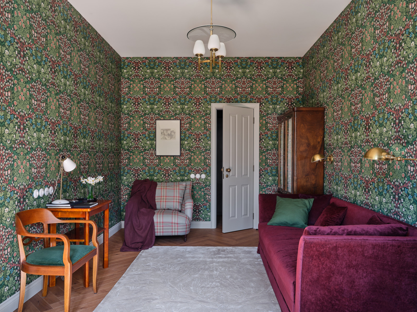 Публикация в ELLE (октябрь 2022)