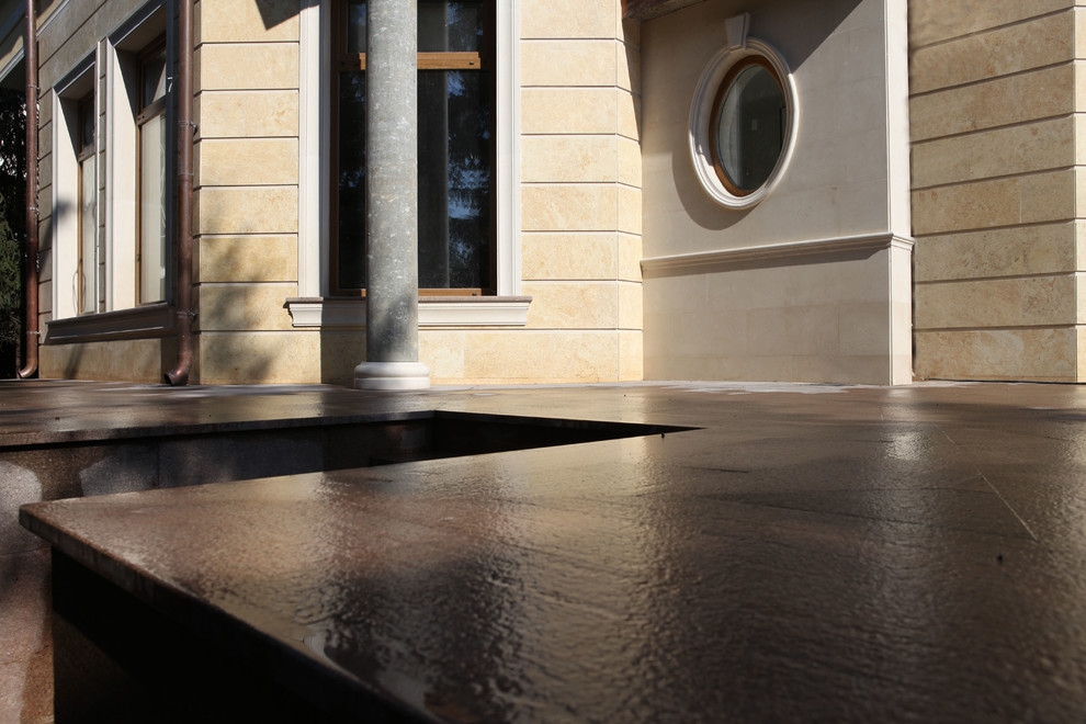 Облицовка природным камнем фасада №15