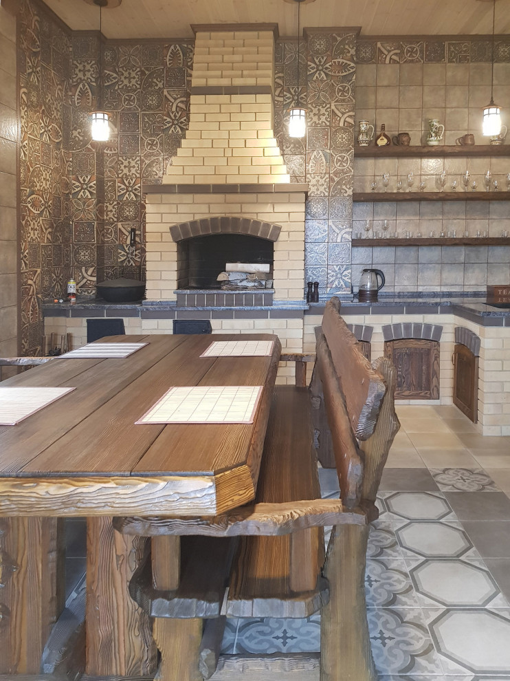 Банкетная для гостей в загородном доме(фото)