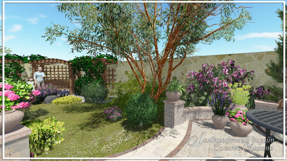 Маленький дворик в средиземноморском стиле