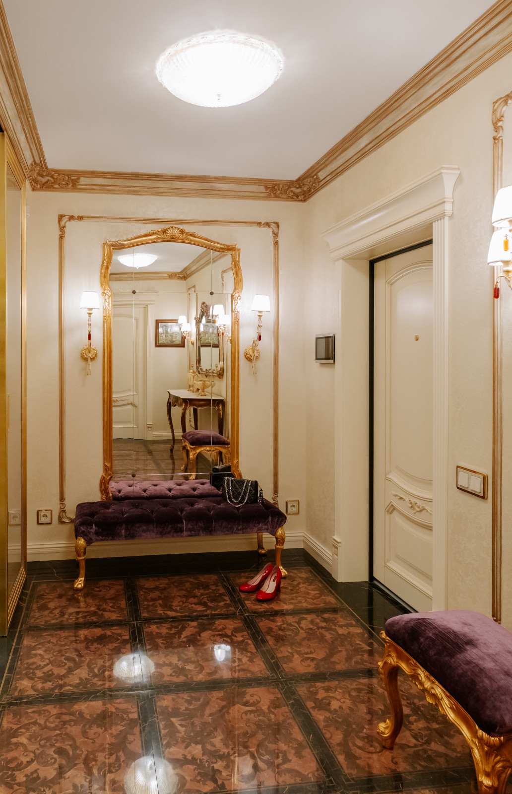 Обложка проекта: Роскошная классика в квартире