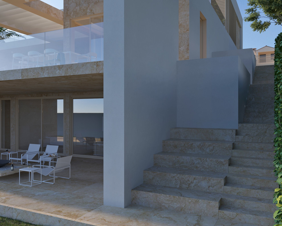 Лестница бокового фасада