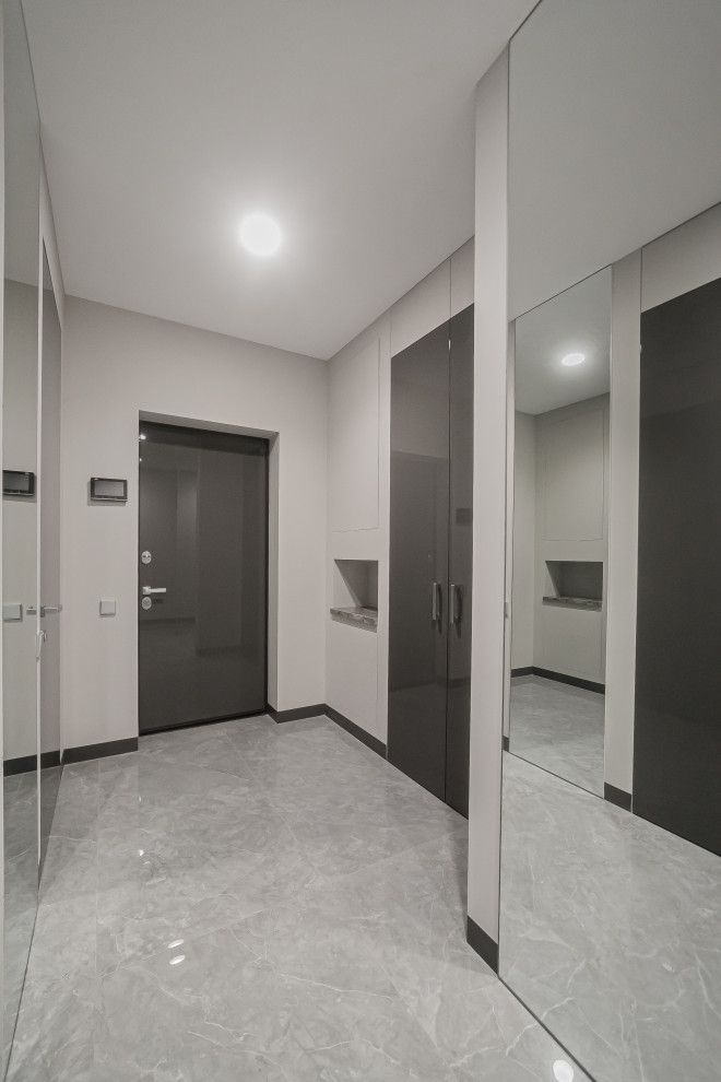 Шкафы с глянцевыми фасадами в цвете Minotti