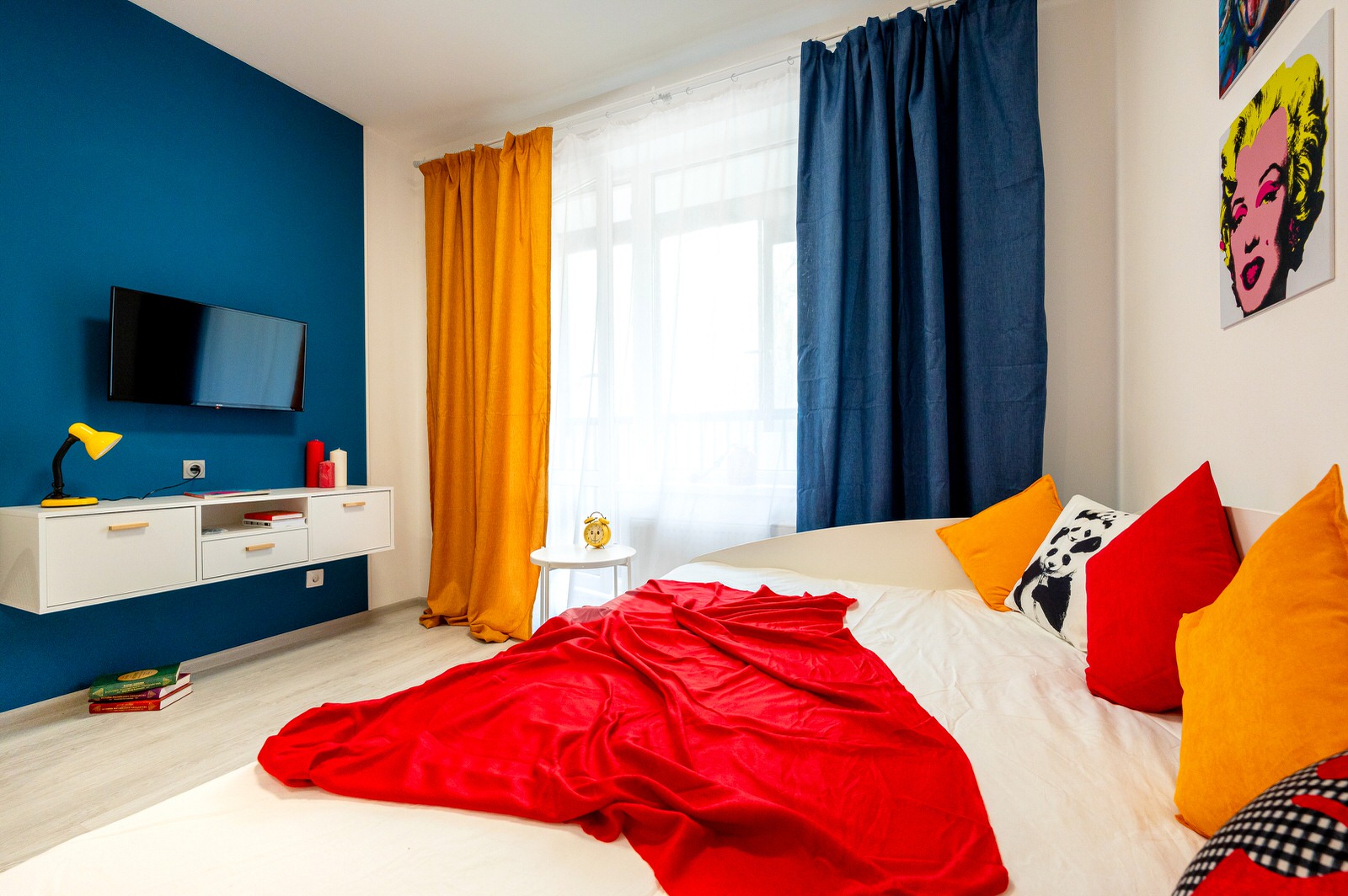 Апартаменты/студия в стиле POP арт