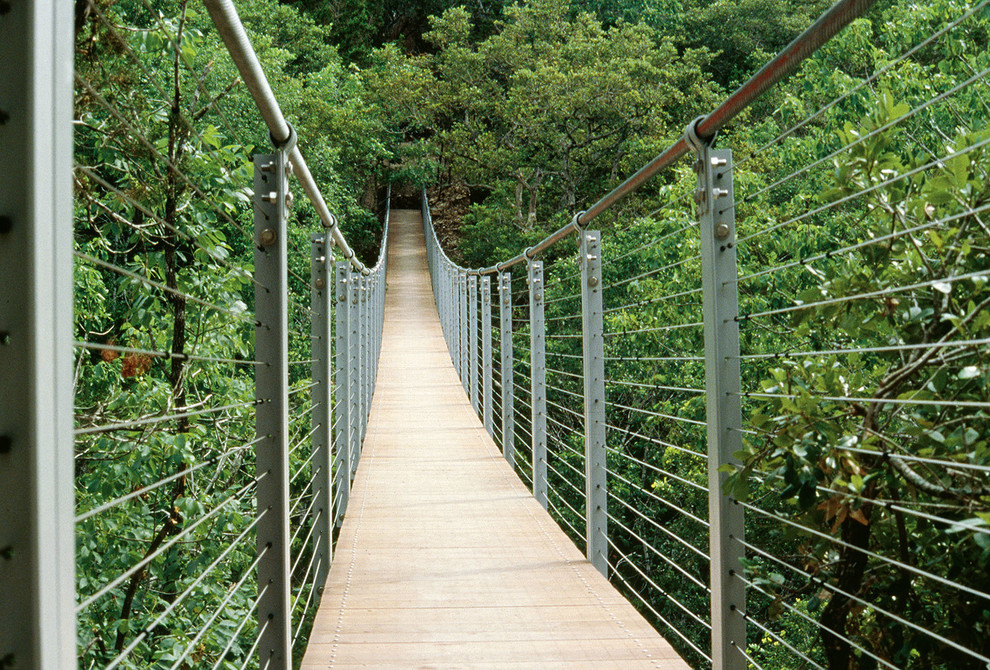 Необычные постройки мира: Четыре дома на краю