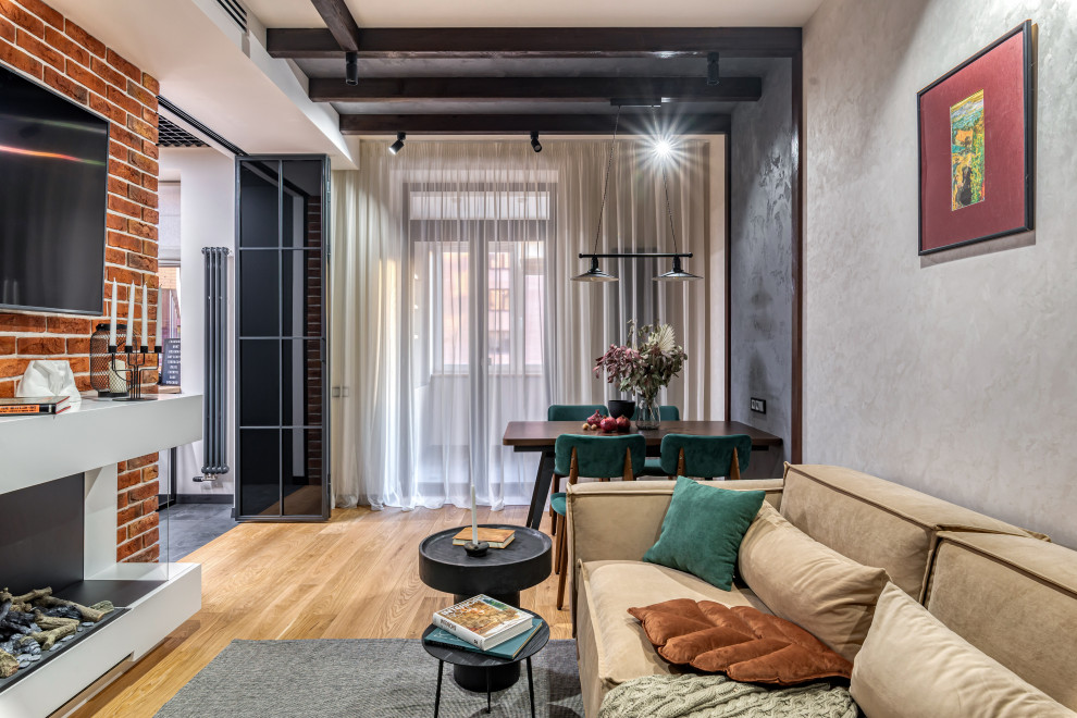 Трехкомнатная квартира в центре Москвы