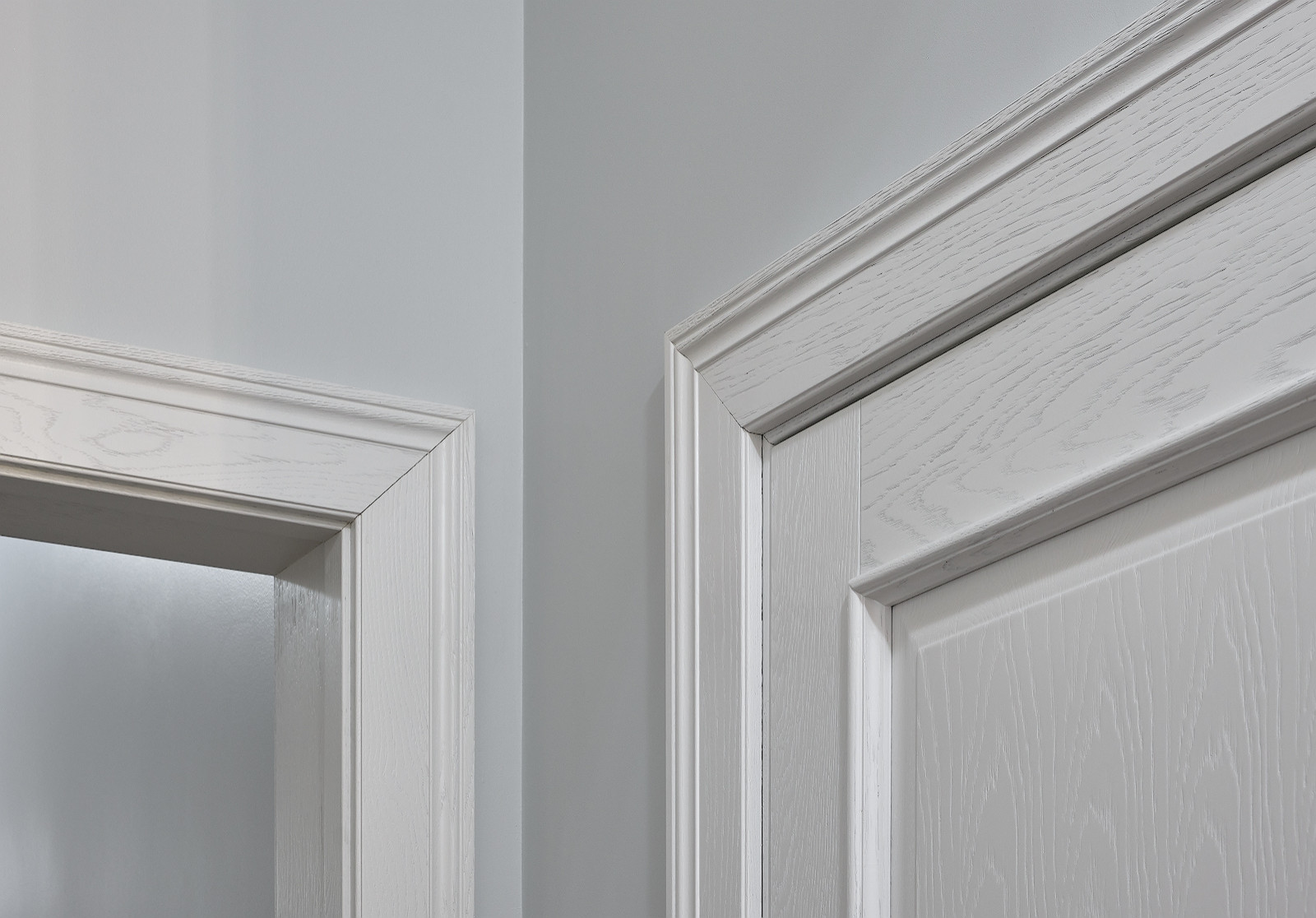 Классический интерьер с Орлеаном в отделке дуб