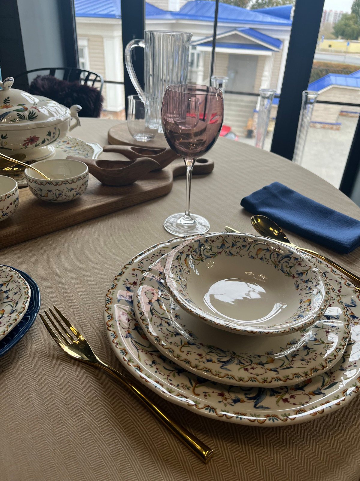 Обложка проекта: Сервировка в винтажном стиле