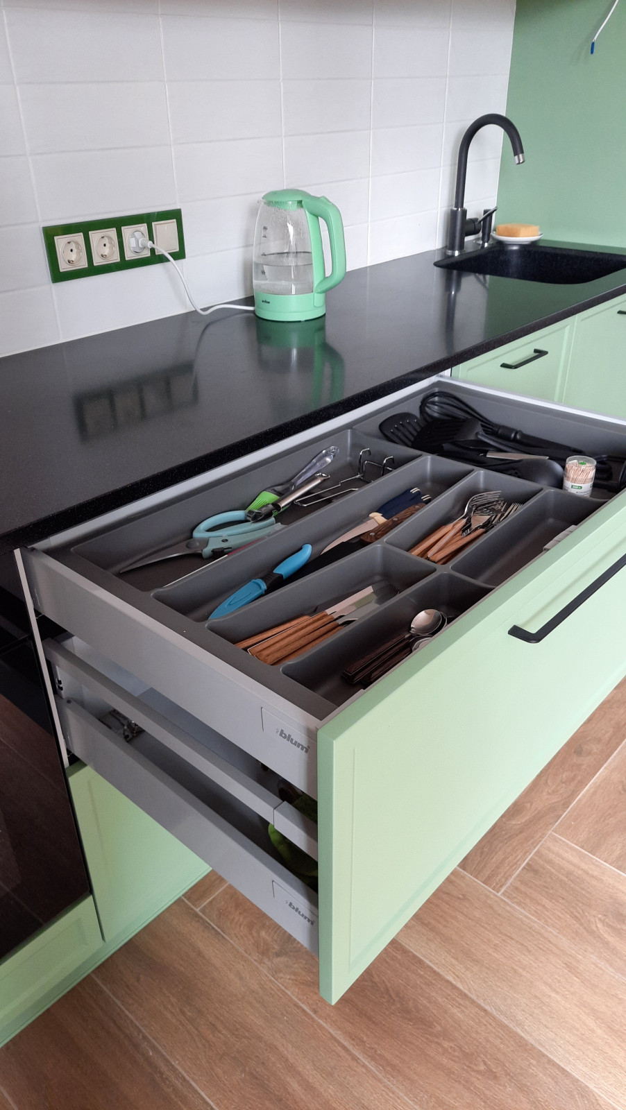 Проект гостиной в коттеджном посёлке "Найди" в Игермане