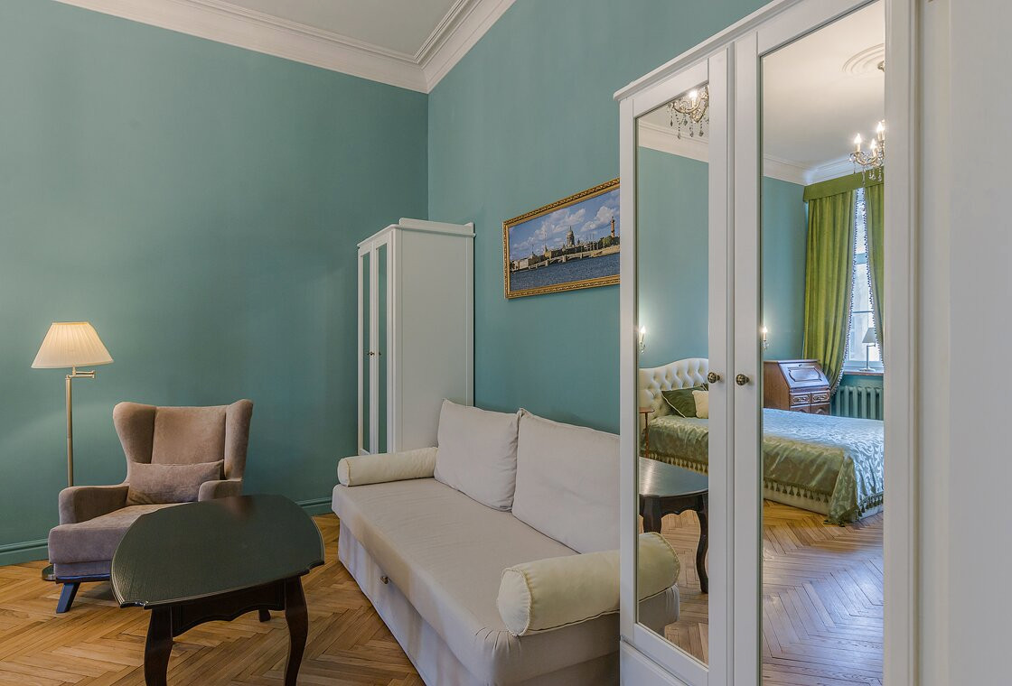 Малахитовая шкатулка