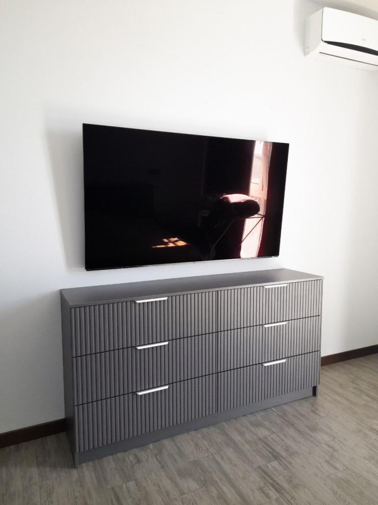 Тумбы и комоды