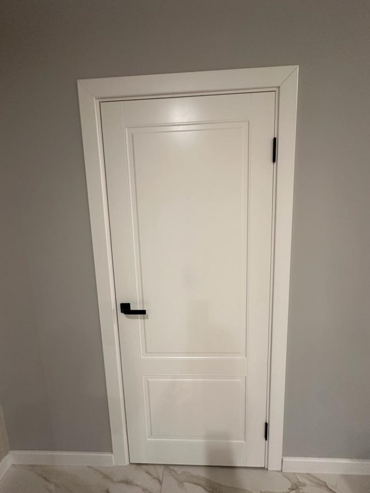 двери в загородном коттедже