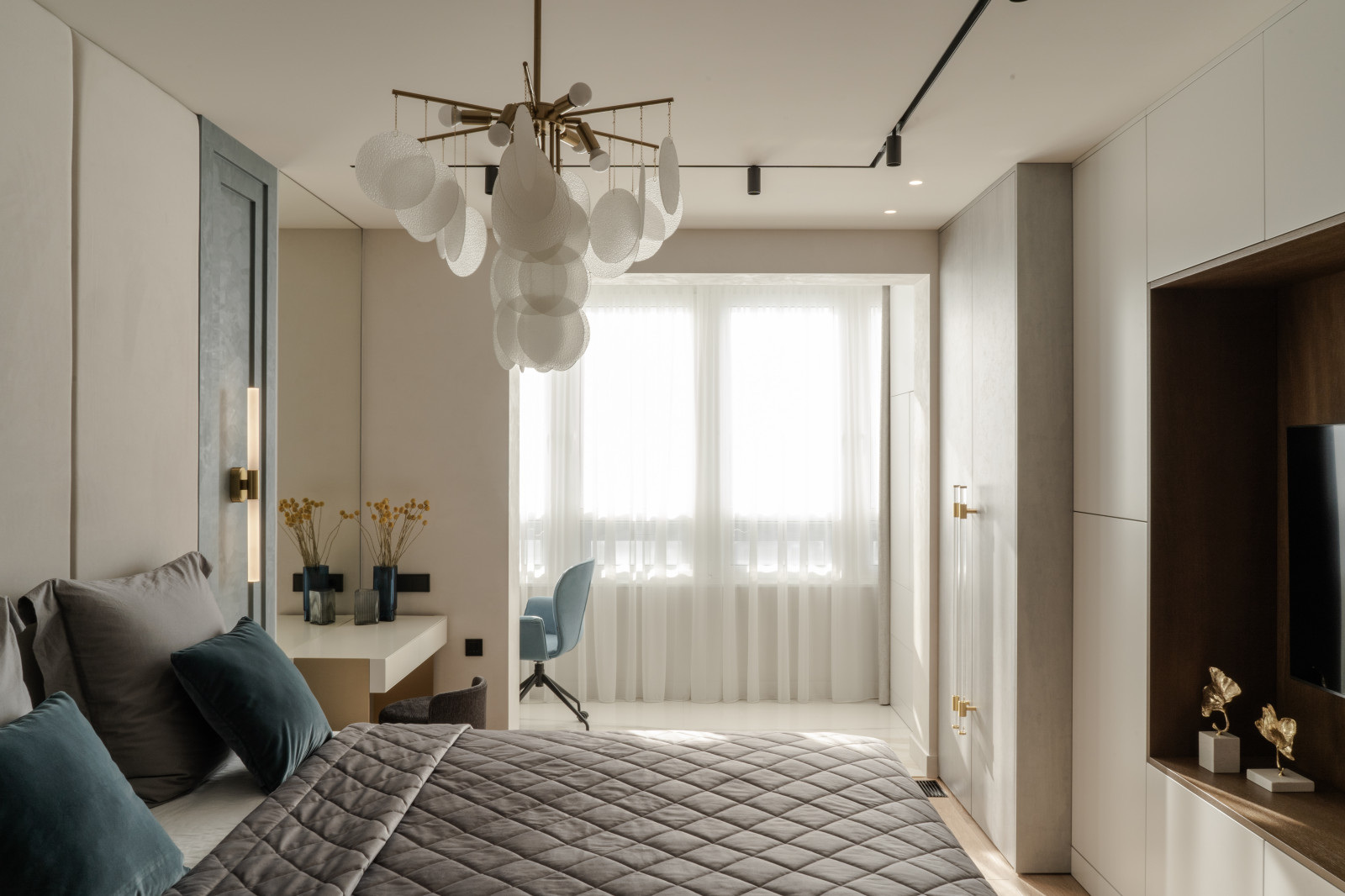 Квартира 100 м2 ЖК "Скай Форт 2". Современный стиль