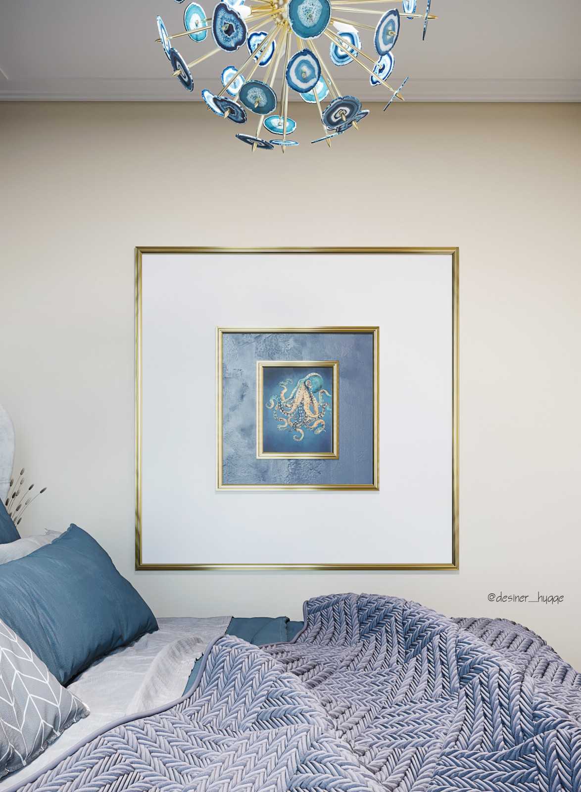 Картина в спальне