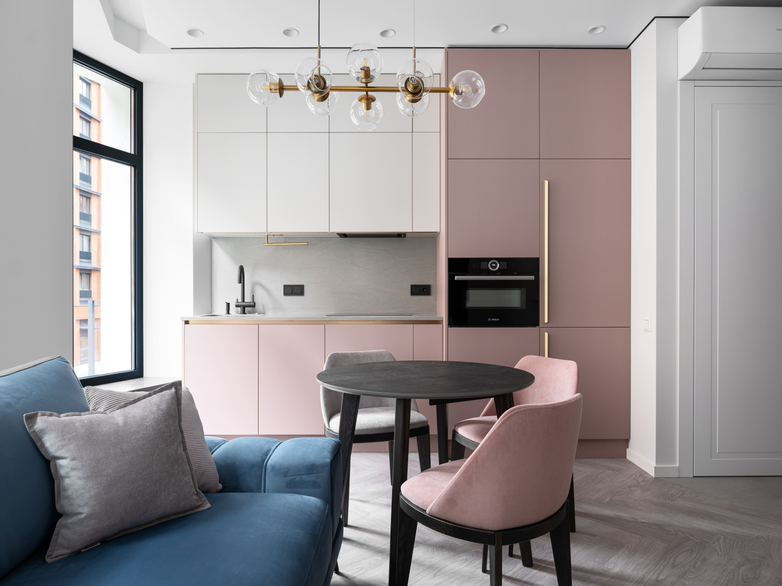 Фоновое изображение профиля Денис