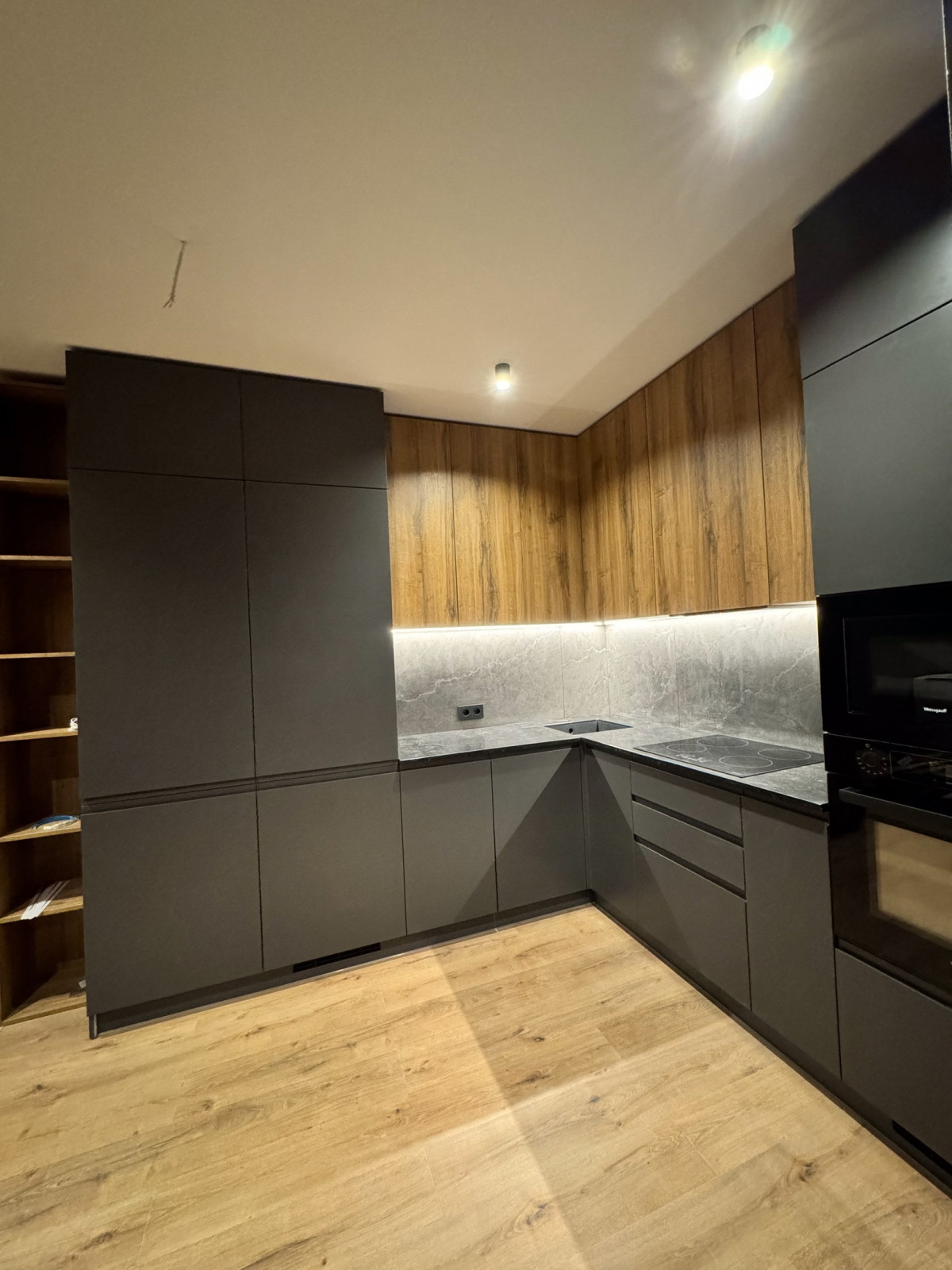 Авиаторов 1, Солнцево