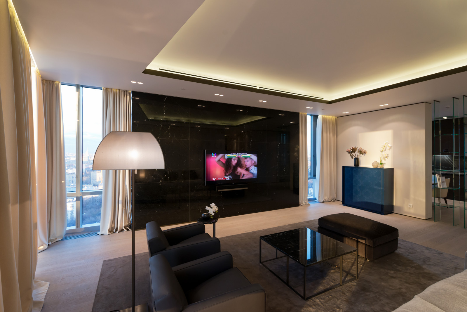 ИНТЕРЬЕР КВАРТИРЫ НА МОСФИЛЬМОВСКОЙ