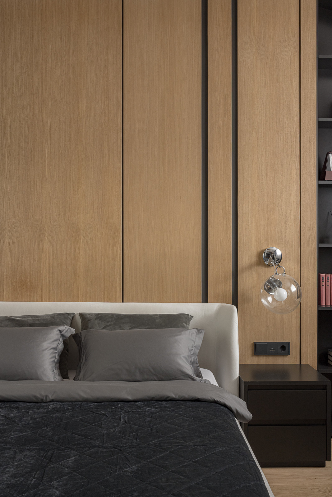 Мебельное наполнение загородного дома. "Родовое гнездо" отца и двух сыновей.