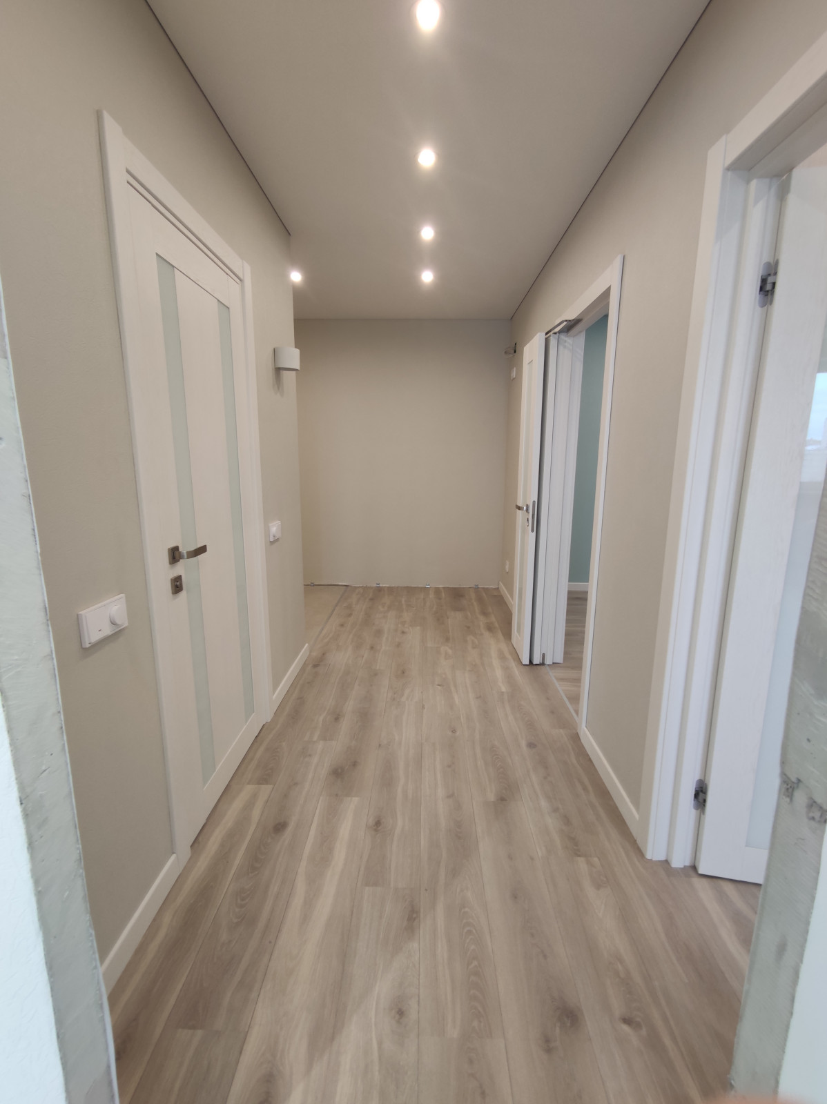 Освещение в коридоре