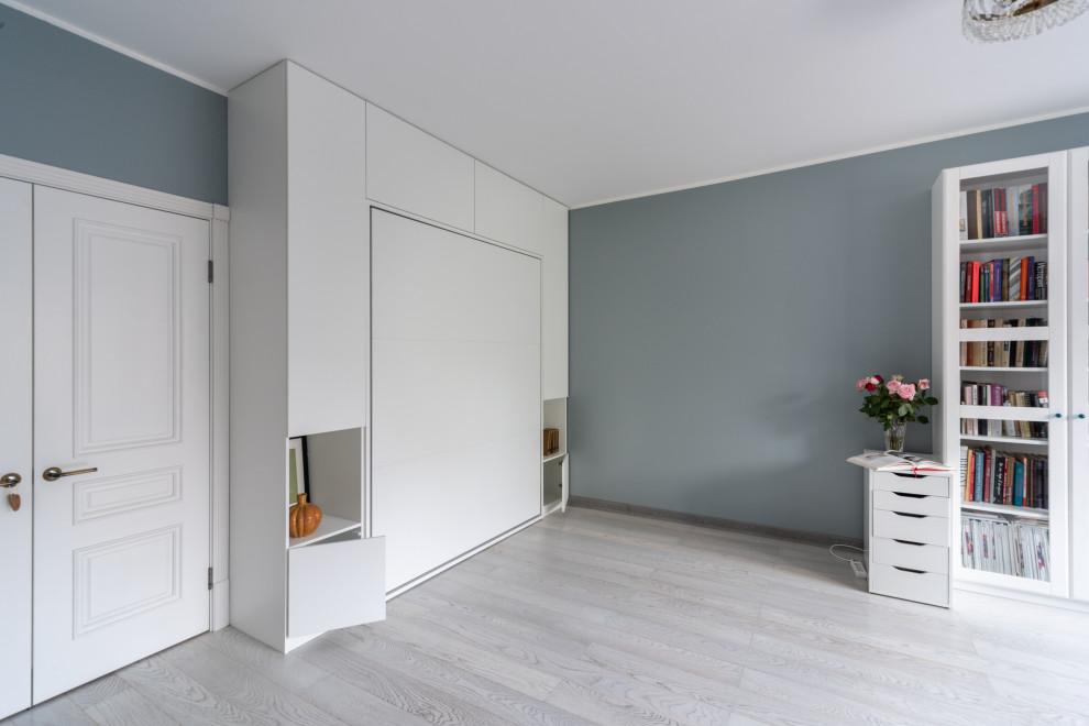 Шкаф кровать в белом цвете