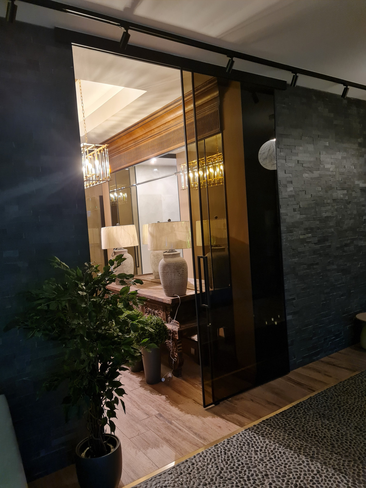 Перегородки из стекла