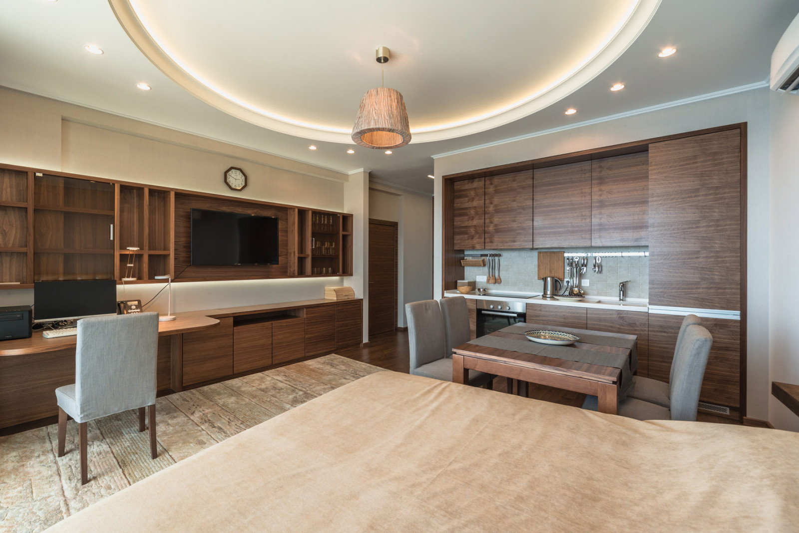 Фоновое изображение профиля АТМОСФЕРА | Комплексный подход