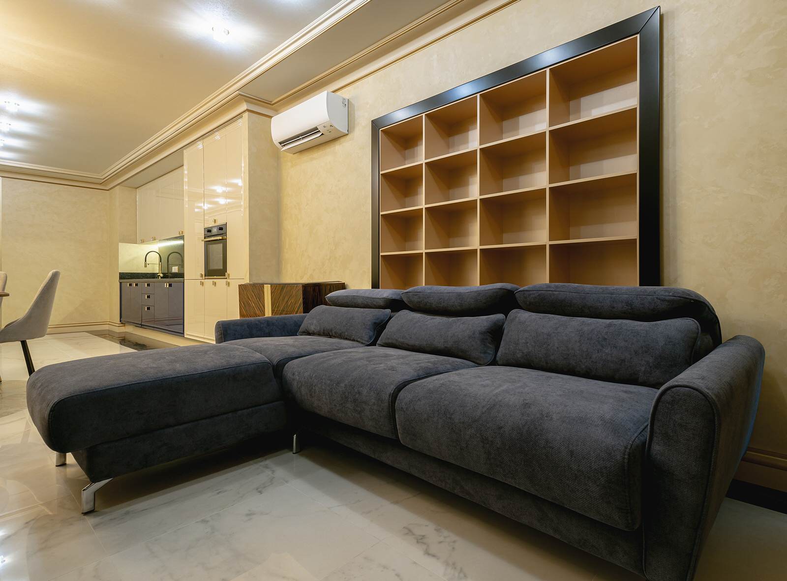 ЖК ЗАЗЕРКАЛЬЕ 407