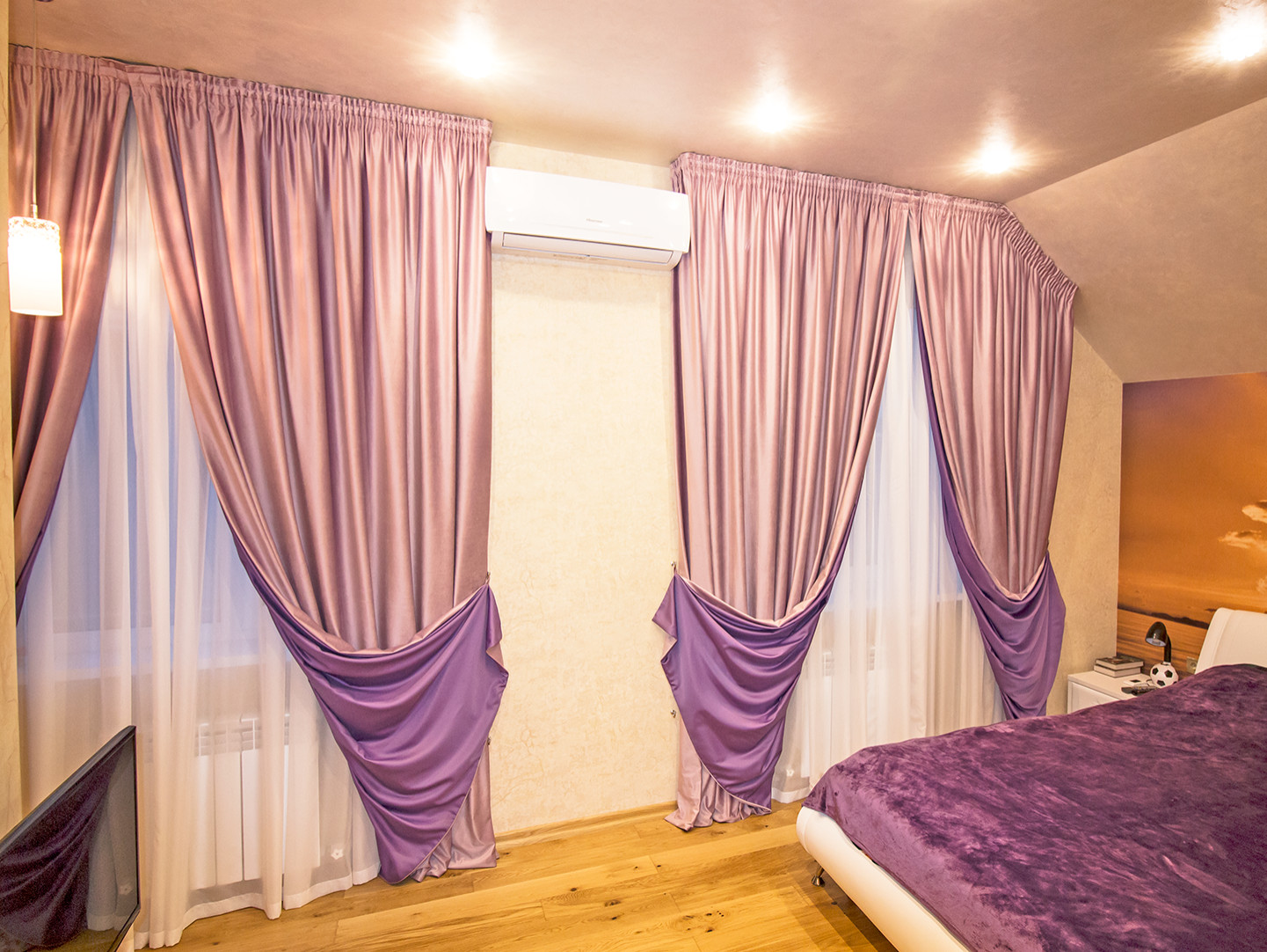 Шторы в спальню из бархата