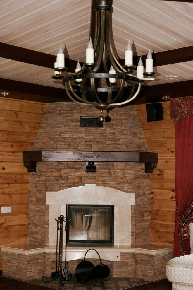 Гостиная в коттедже из клееного бруса