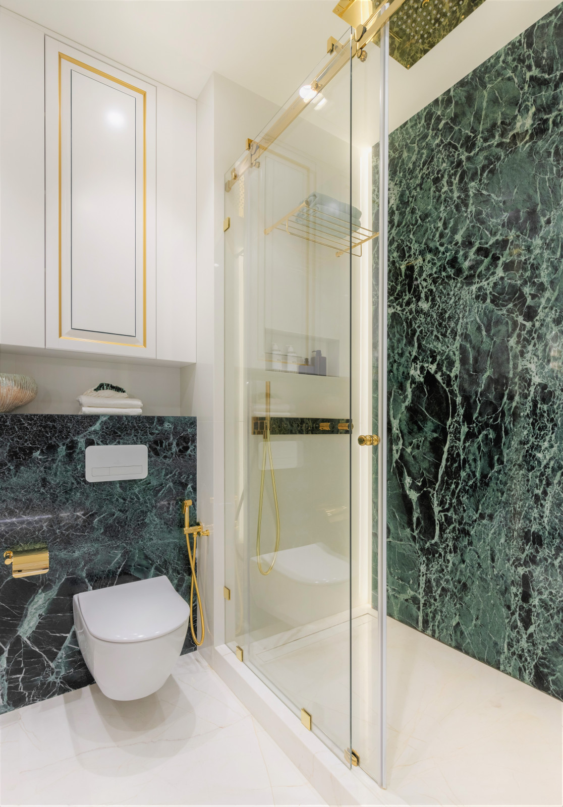 Современный интерьер в смешанном стиле.